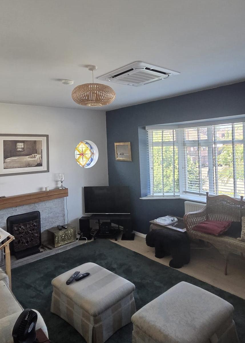 Ceiling cassette air conditioning in a living room